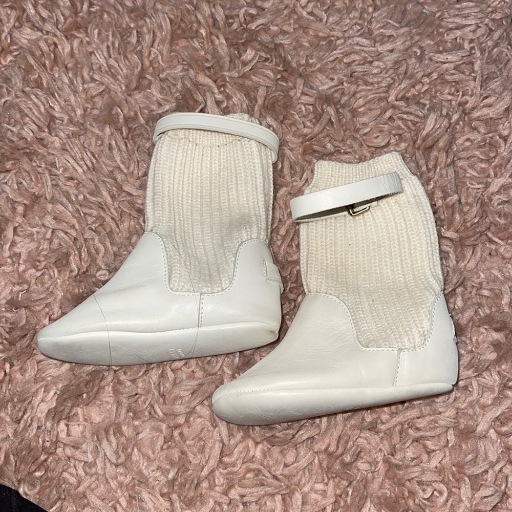 Baby Gucci booties